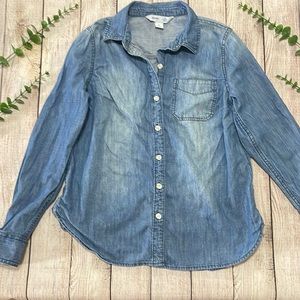 🌸 Clearance! 🌸 Old Navy Denim Button Down Shirt